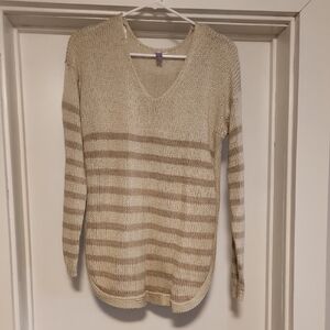 Alya Cream V-Neck Sweater with Relaxed Fit